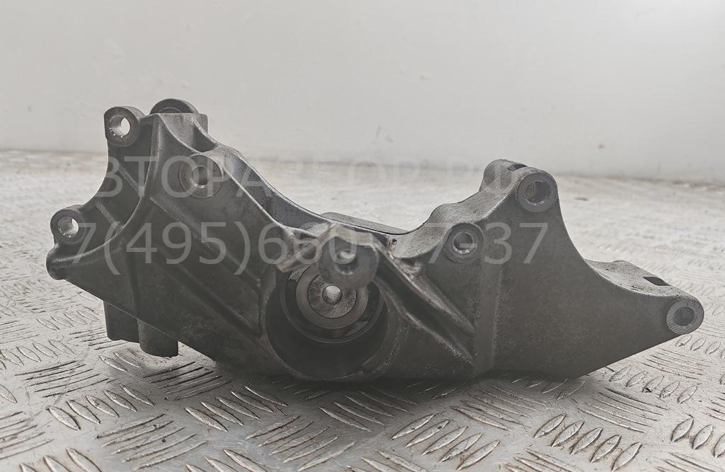 Кронштейн генератора