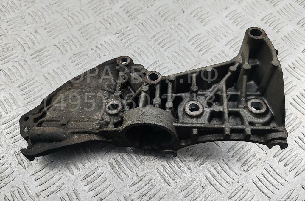 Кронштейн генератора