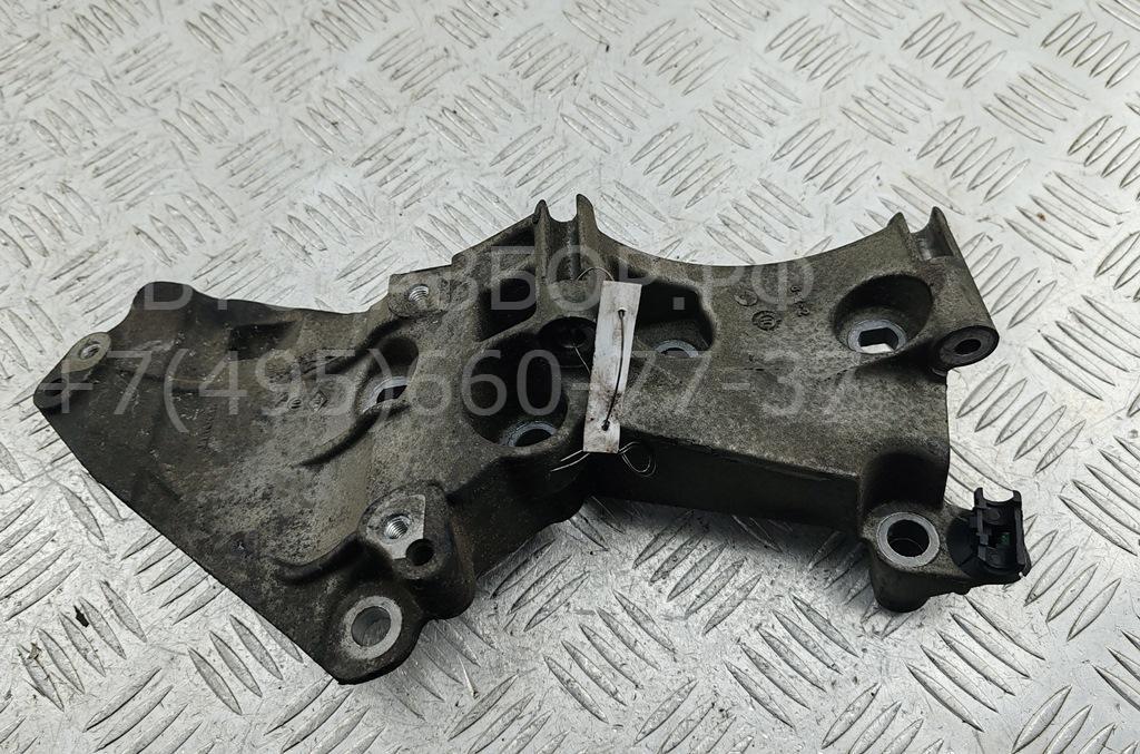 Кронштейн генератора