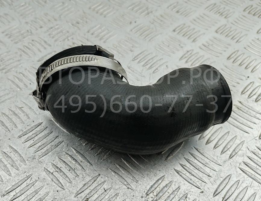 Патрубок интеркулера