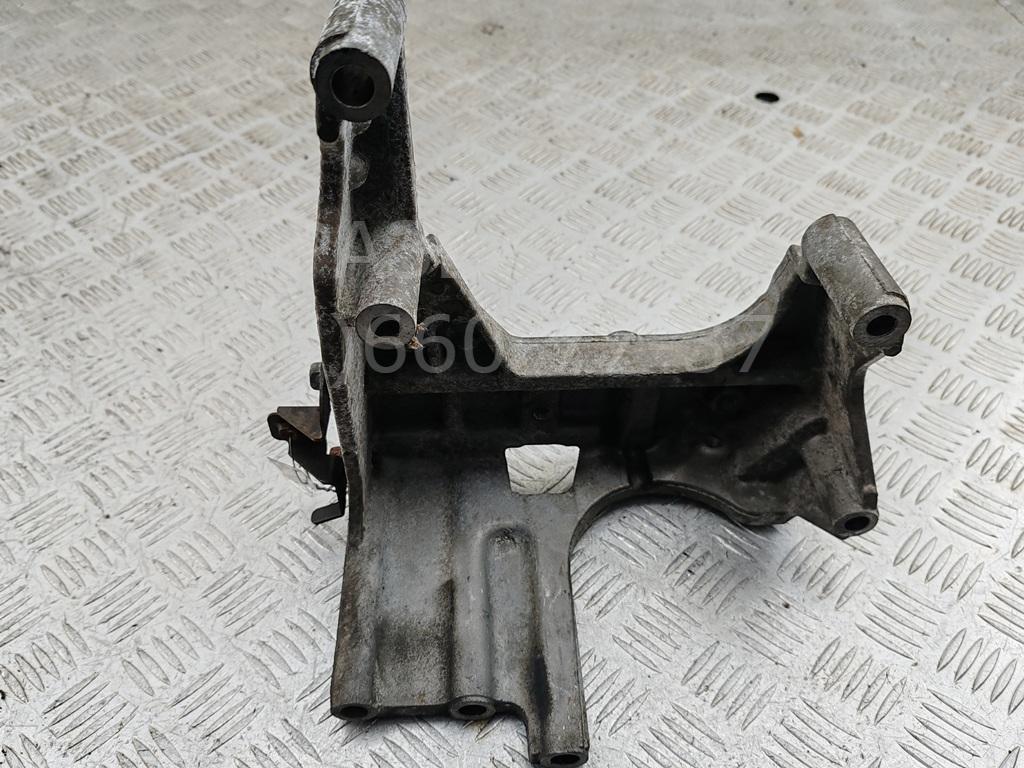 Опора двигателя