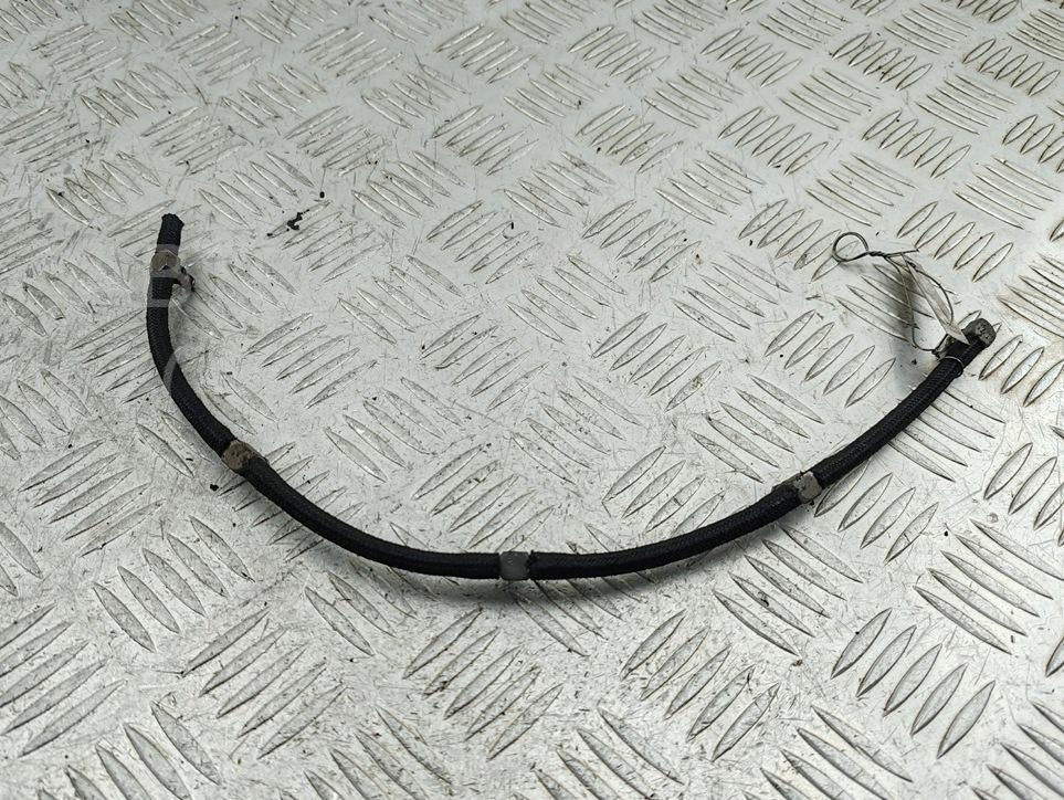 Трубка топливная