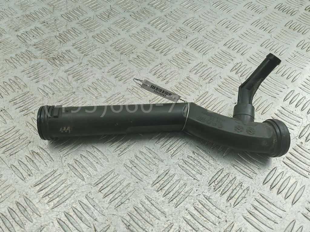 Трубка системы охлаждения