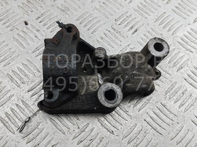 Кронштейн (сопут. товар)