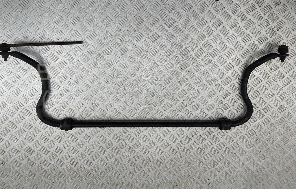 Стабилизатор передний