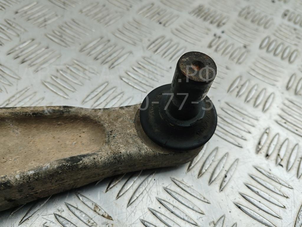 Рычаг передний правый