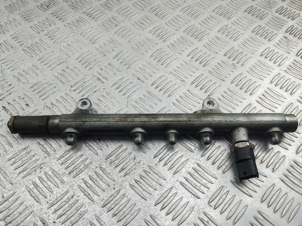 Рейка топливная (рампа)