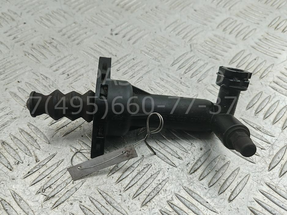 Цилиндр сцепления рабочий