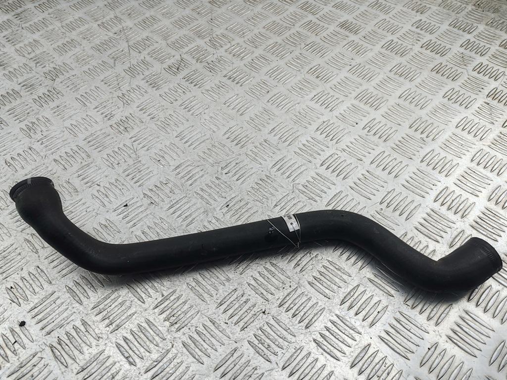 Патрубок радиатора