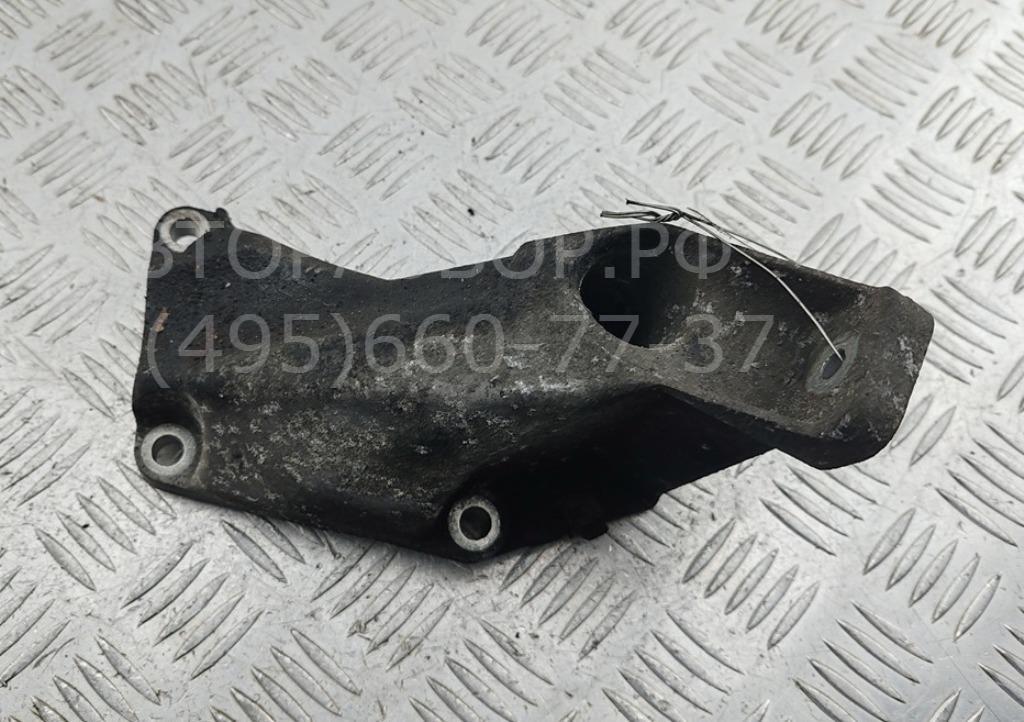 Кронштейн двигателя левый