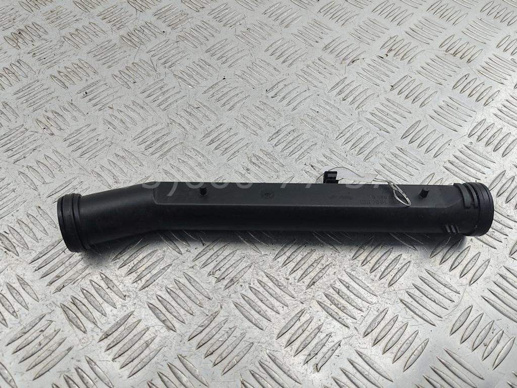 Трубка системы охлаждения