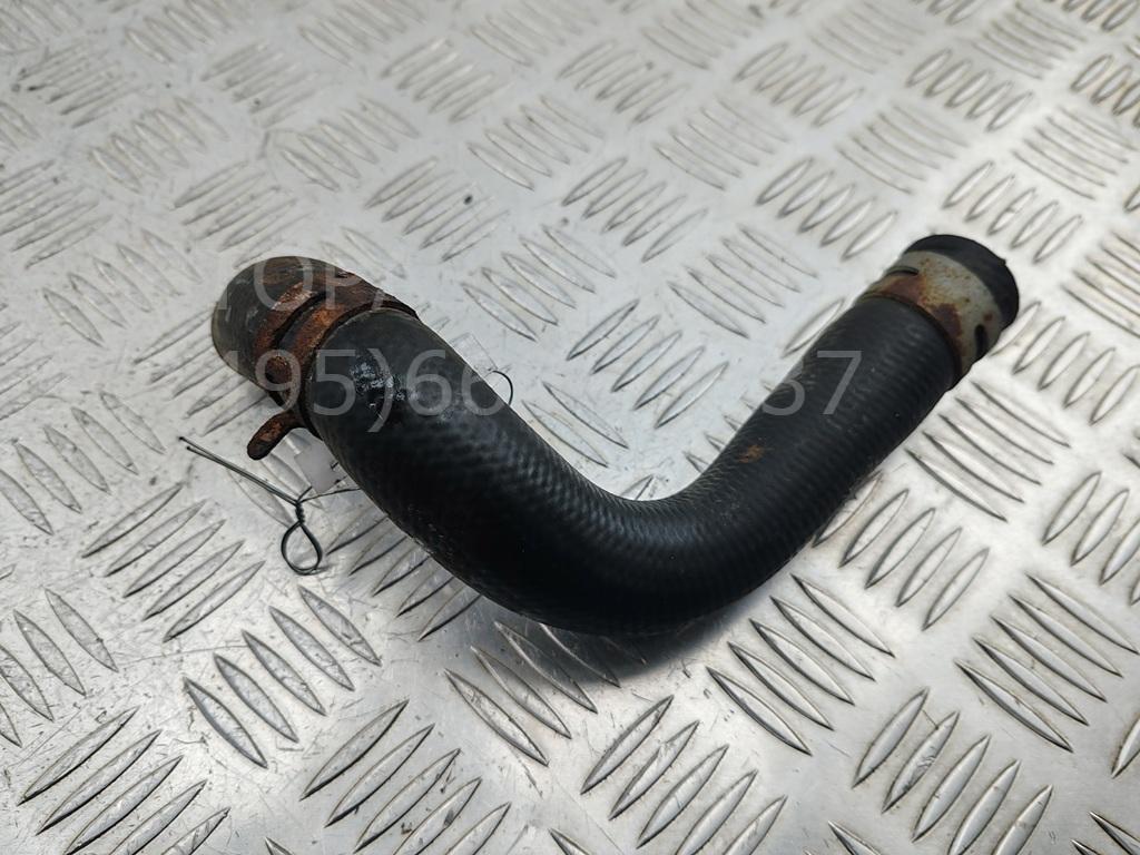 Патрубок радиатора