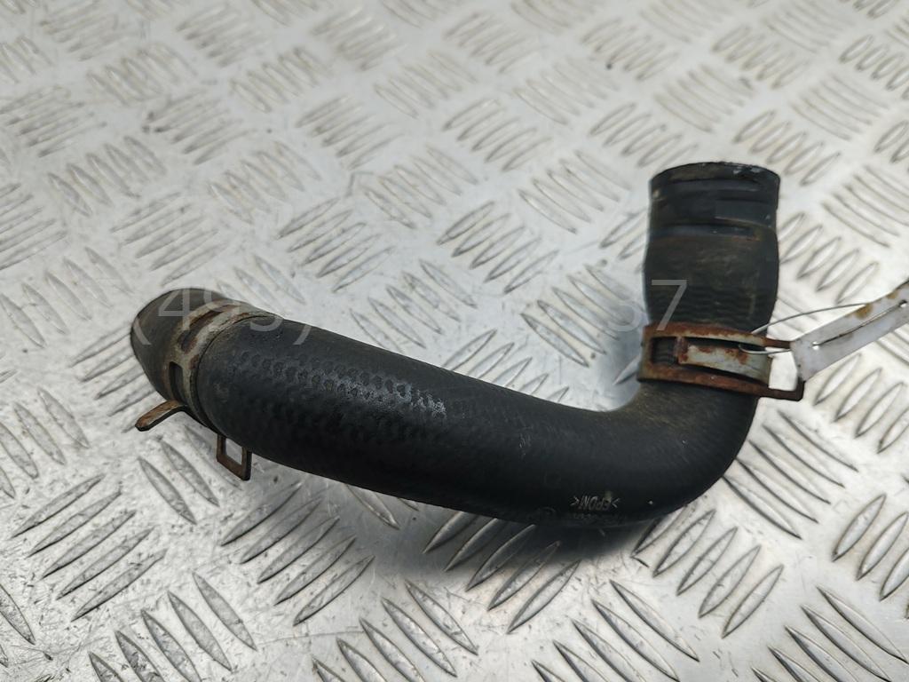 Патрубок радиатора