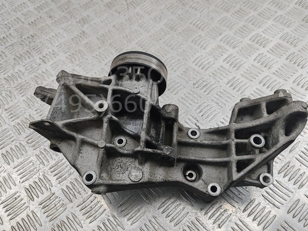 Кронштейн генератора