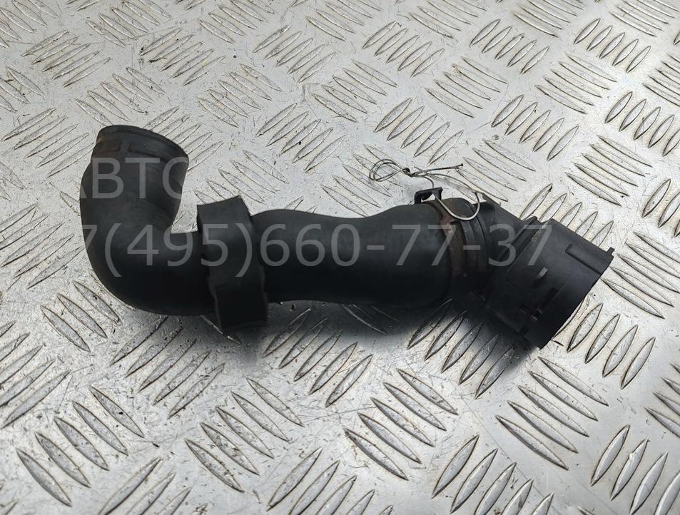 Патрубок радиатора