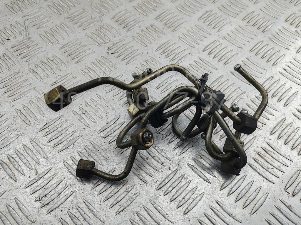 Трубка топливная