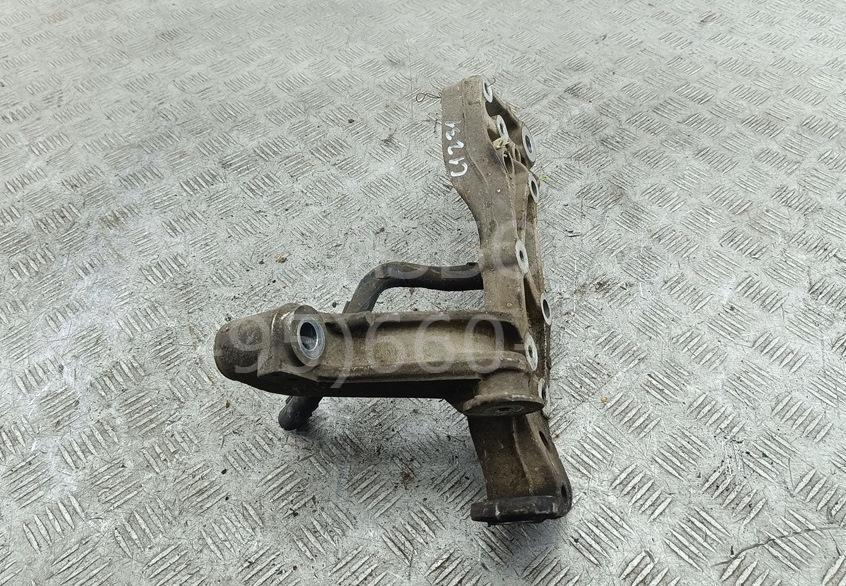 Рычаг передний левый