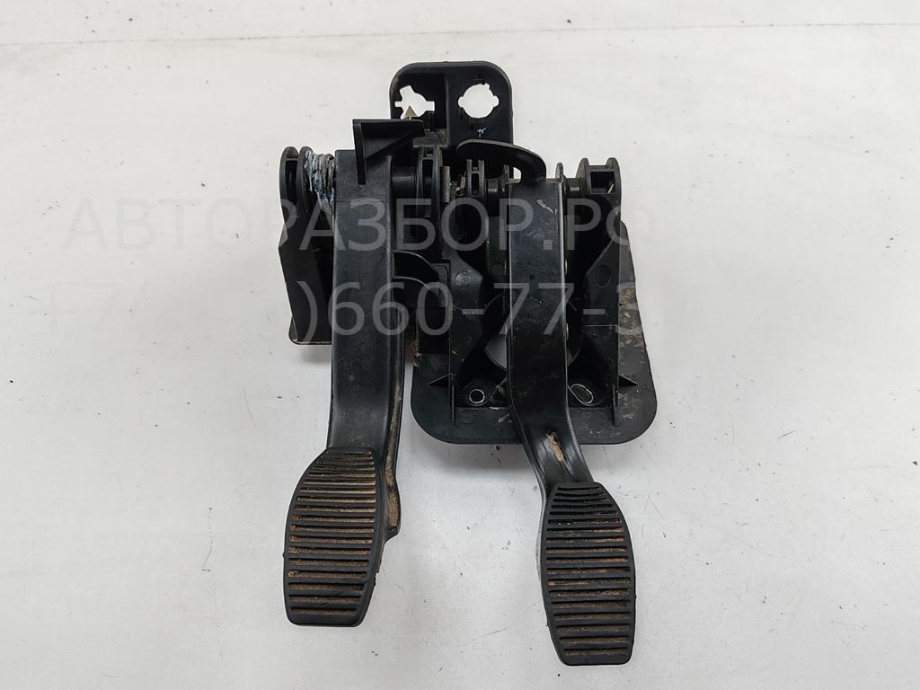 Блок педалей