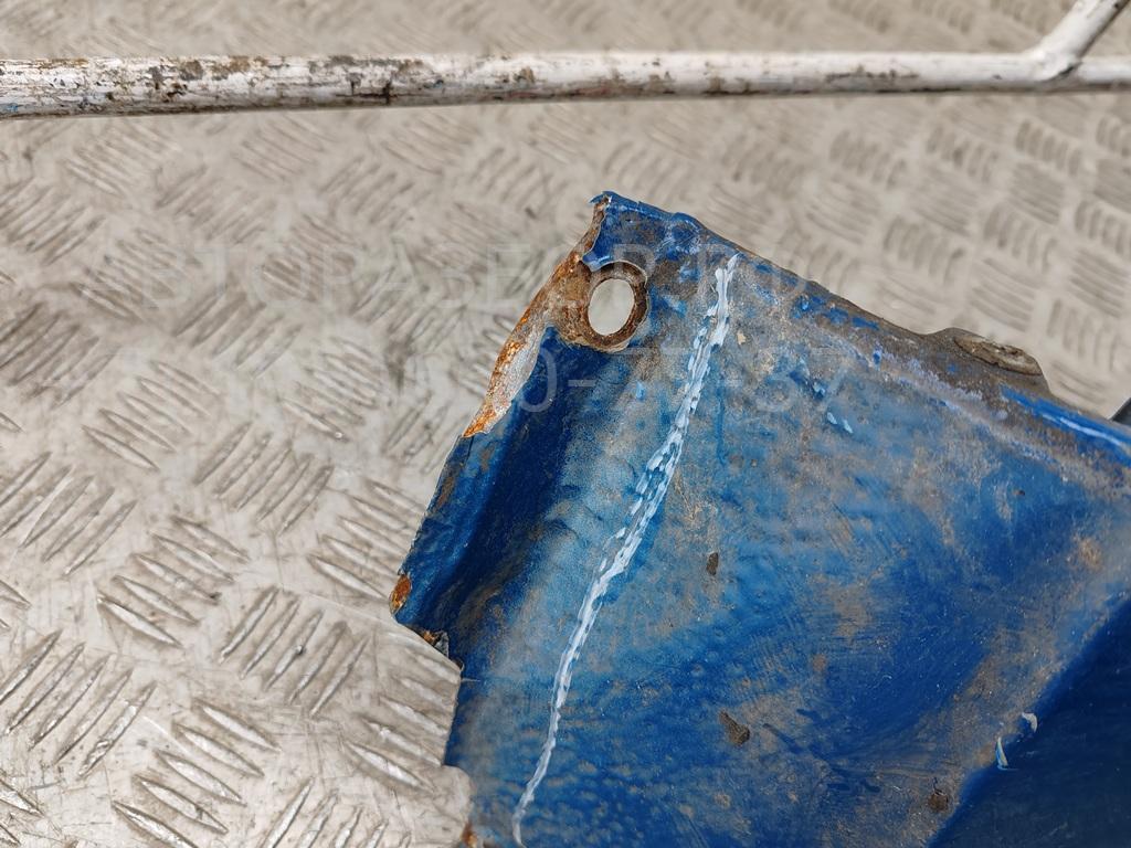 Крыло переднее левое