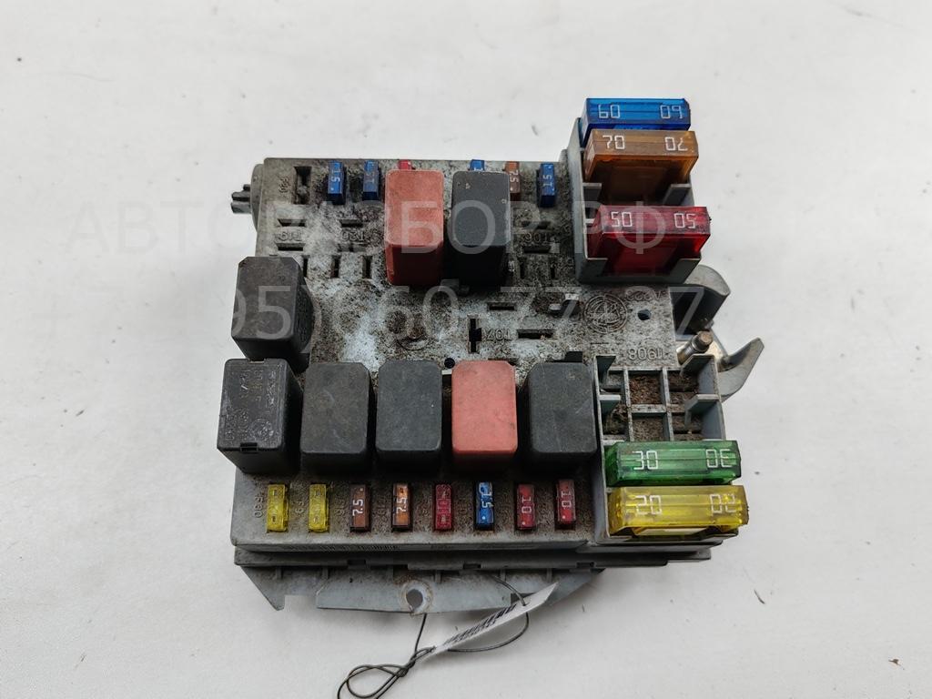 Блок предохранителей