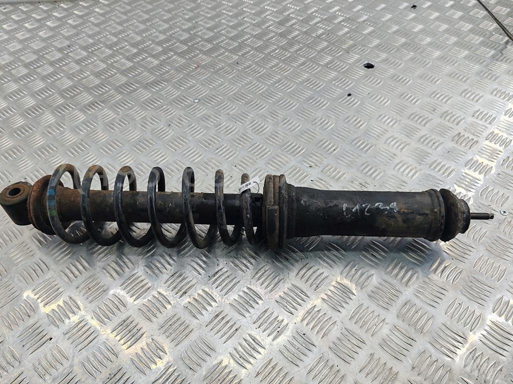 Амортизатор задний правый