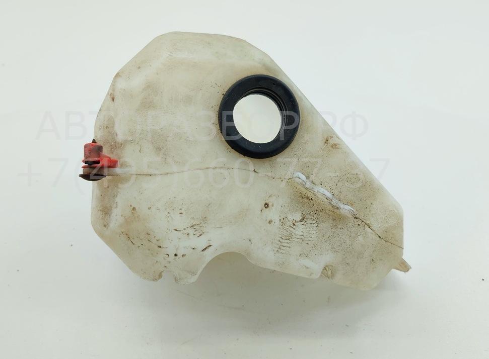 Бачок омывателя лобового стекла