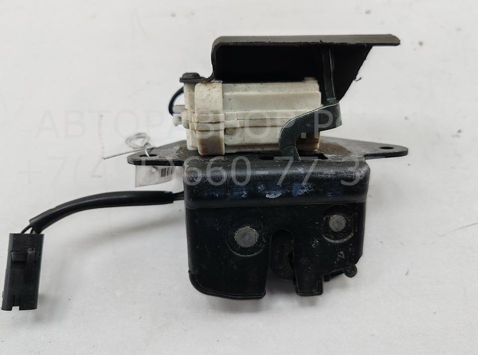 Замок багажника