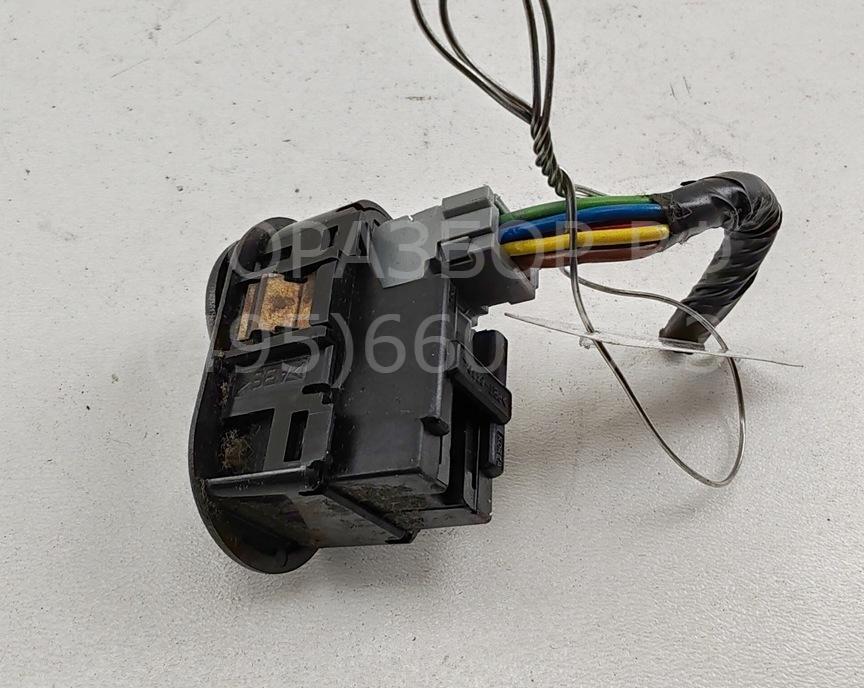 Кнопка регулировки зеркала