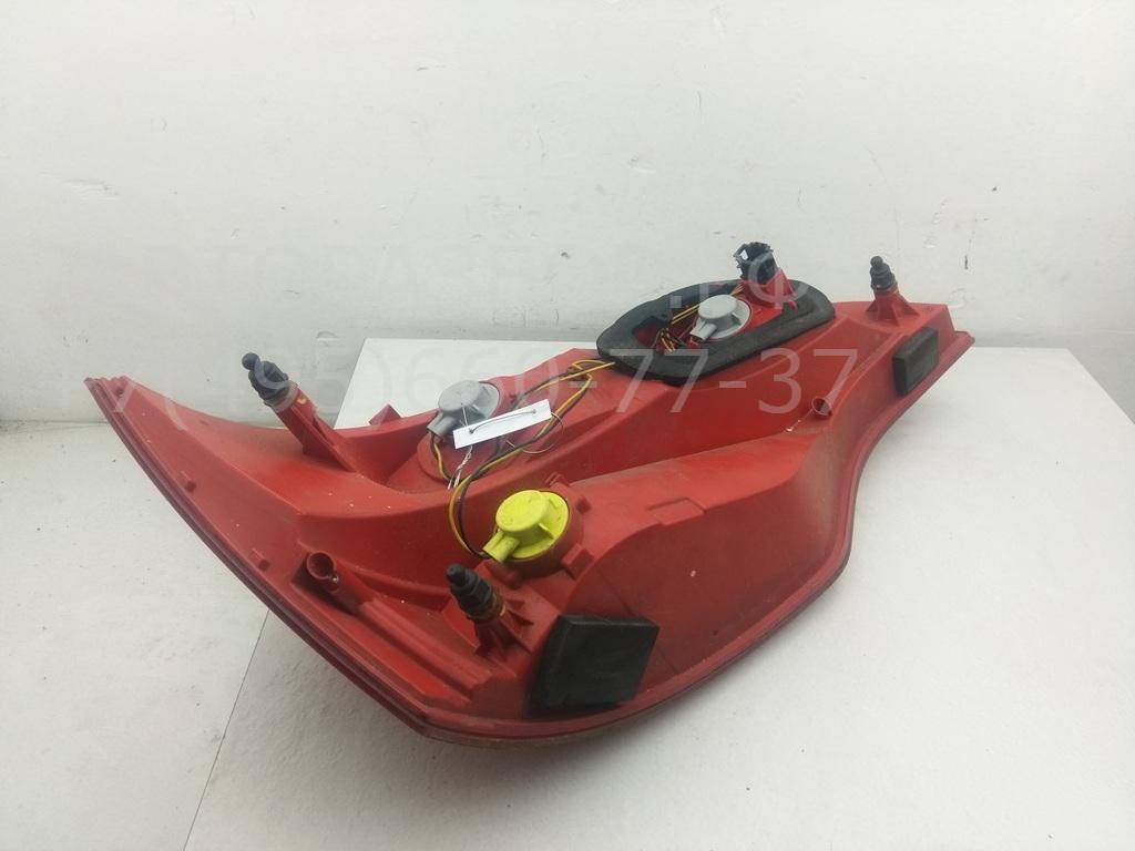 Фонарь задний внутренний правый