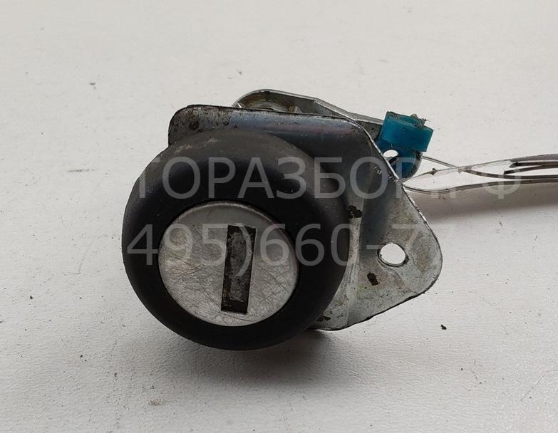 Вставка замка двери