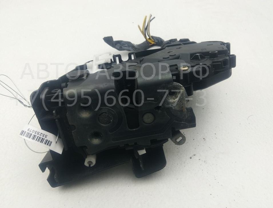 Замок двери передней левой