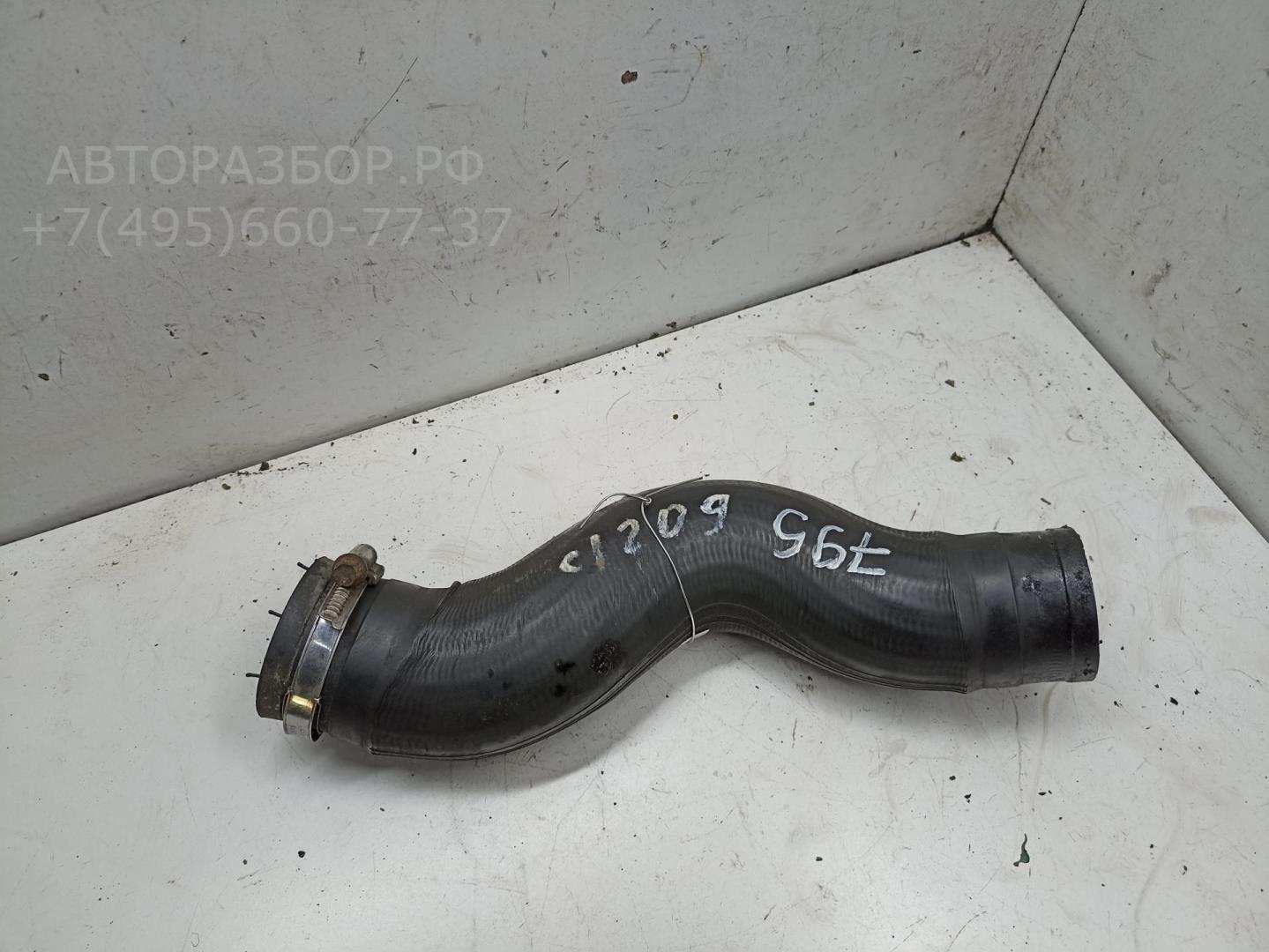 Патрубок интеркулера