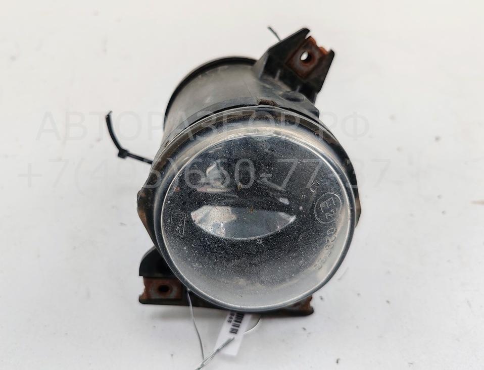 Фара противотуманная правая