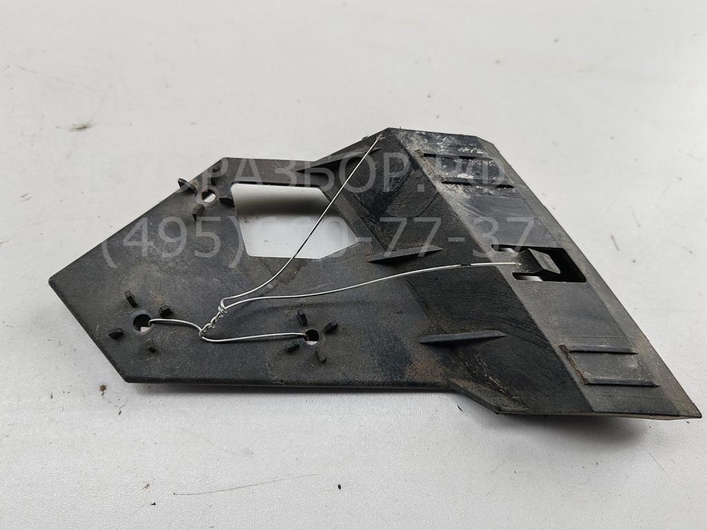 Крепеж фары