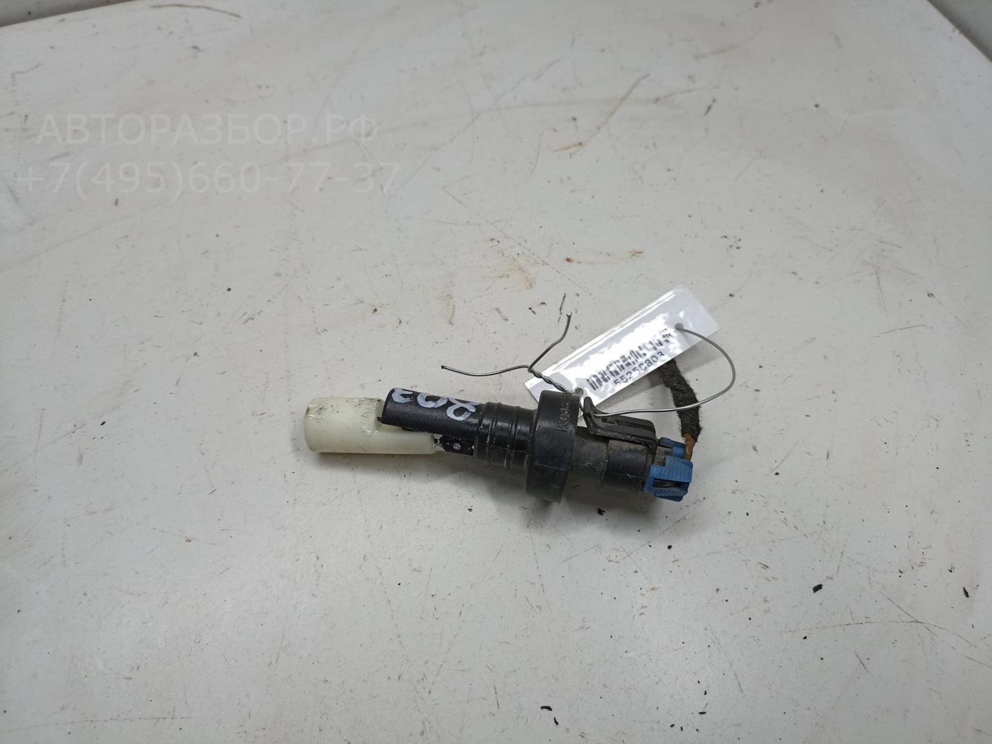 Датчик уровня в бачок омывателя