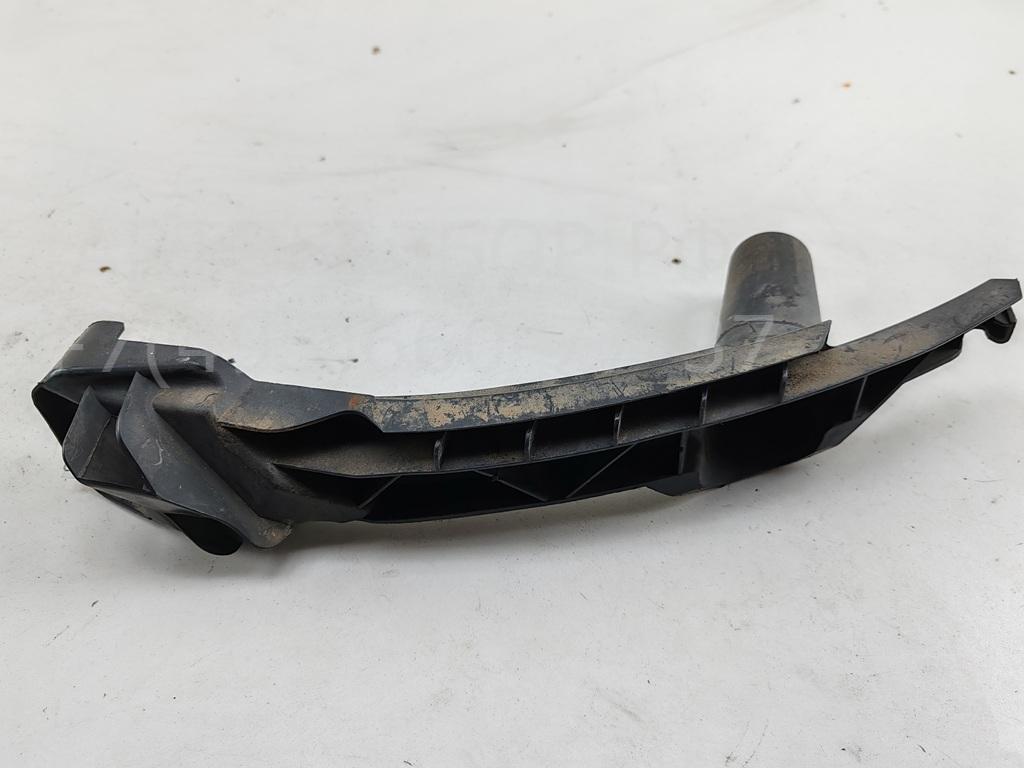 Кронштейн переднего бампера левый