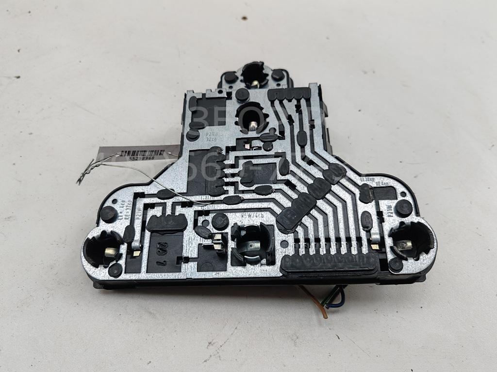 Плата заднего фонаря правого