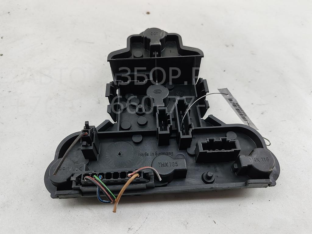 Плата заднего фонаря правого