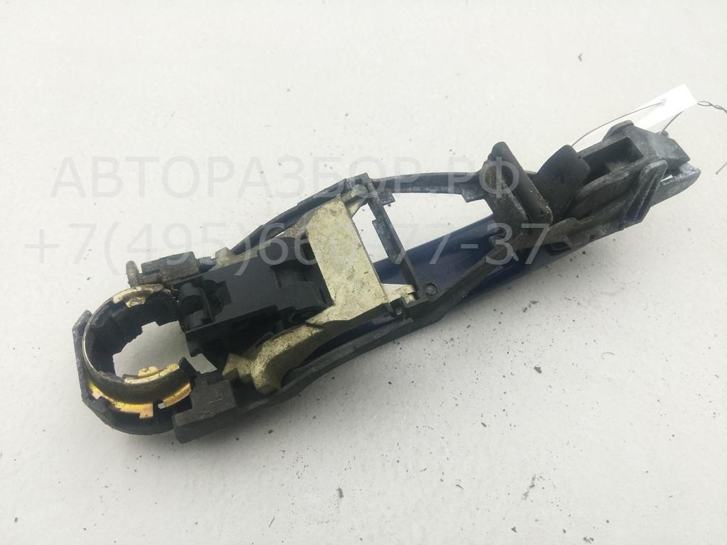 Ручка двери передней наружная правая