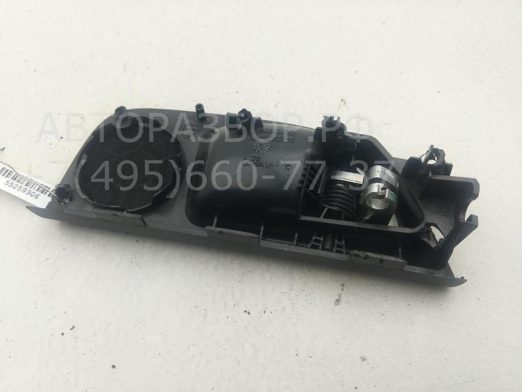 Ручка двери задней внутренняя левая