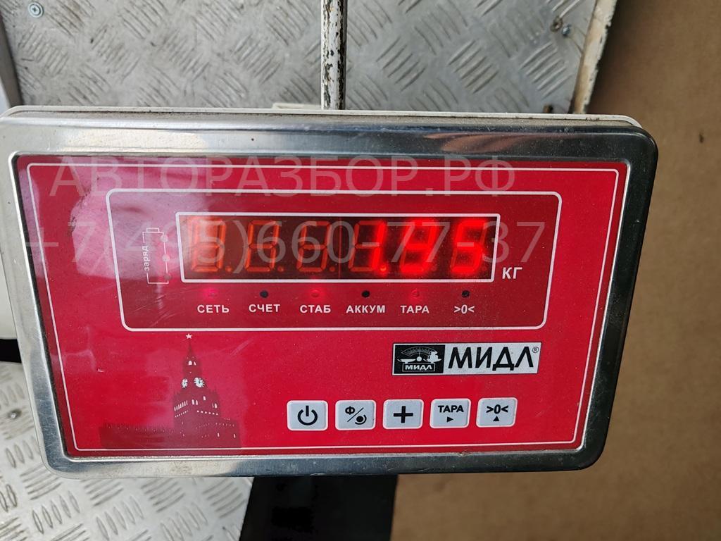 Обшивка двери передней левой