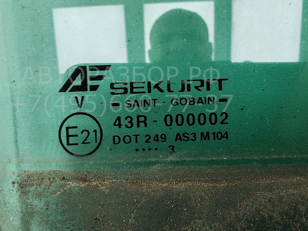 Стекло двери задней правой