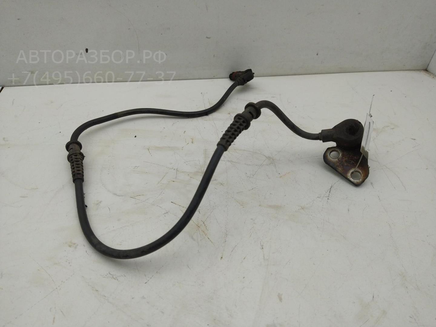 Датчик ABS передний