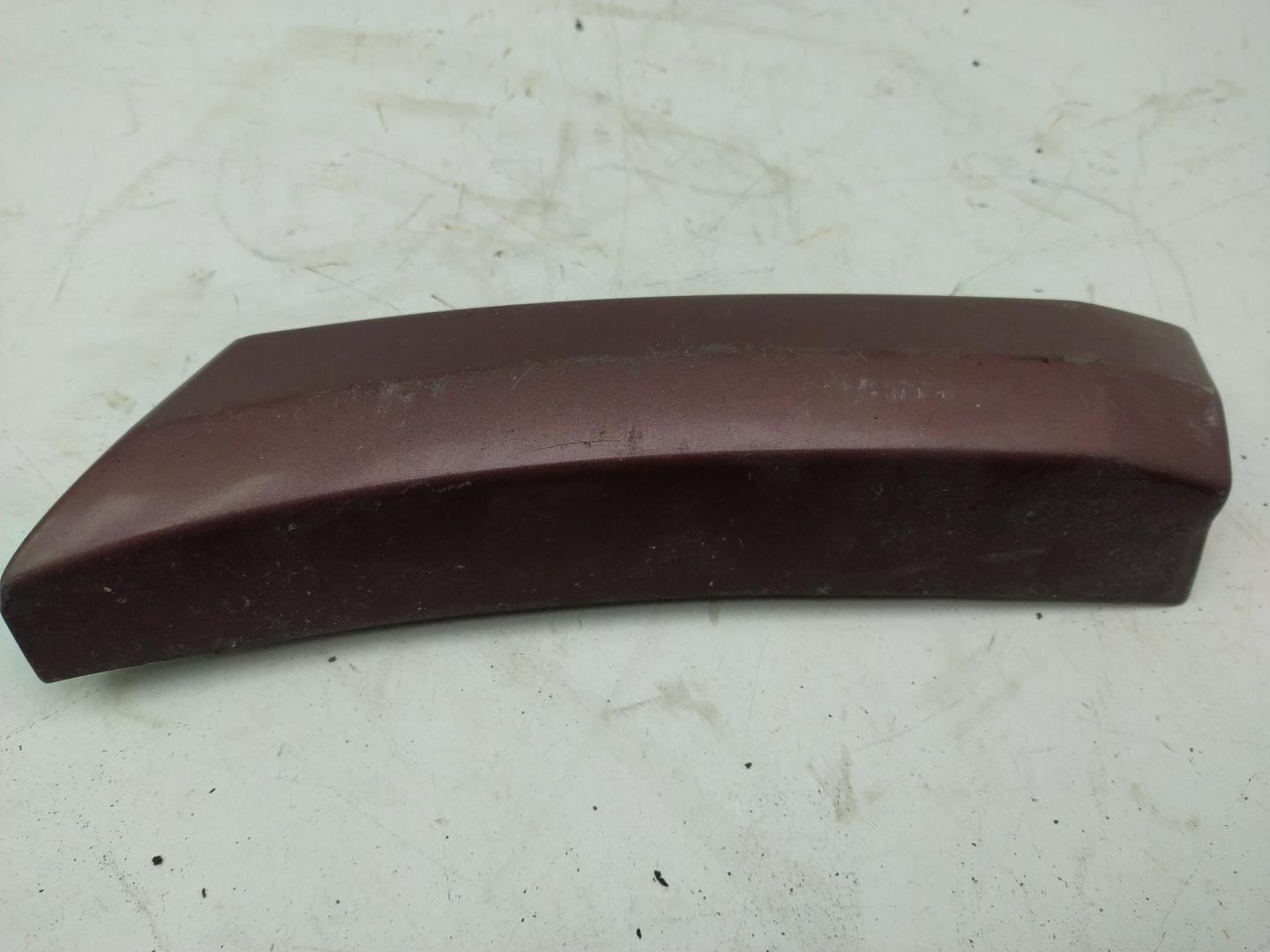 Молдинг заднего крыла правого