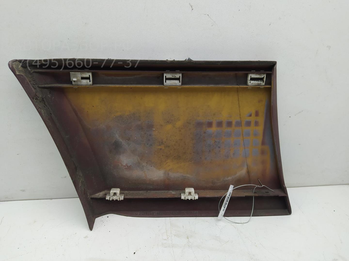 Накладка переднего крыла правого