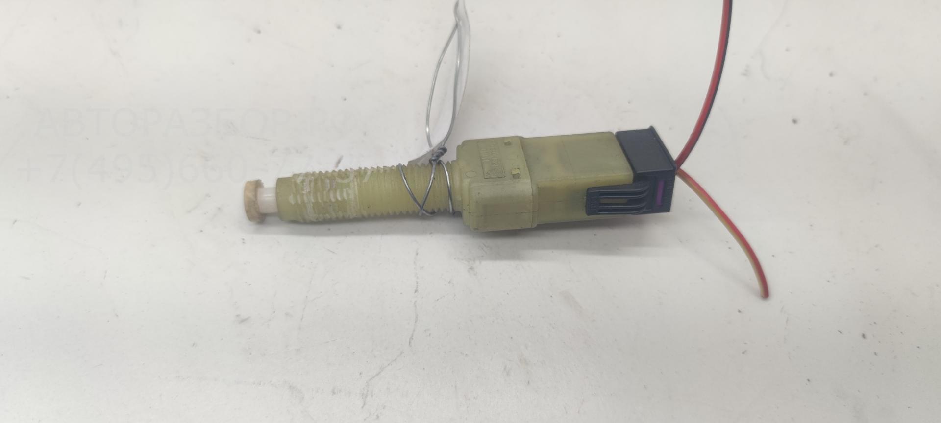 Датчик включения стопсигнала