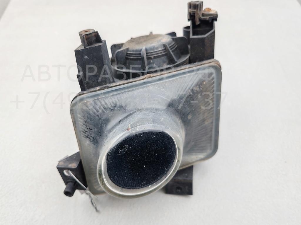 Фара противотуманная правая