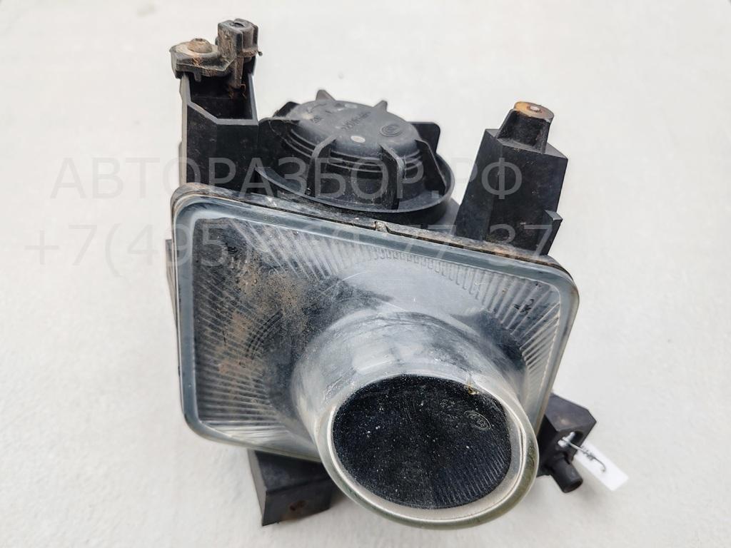 Фара противотуманная левая