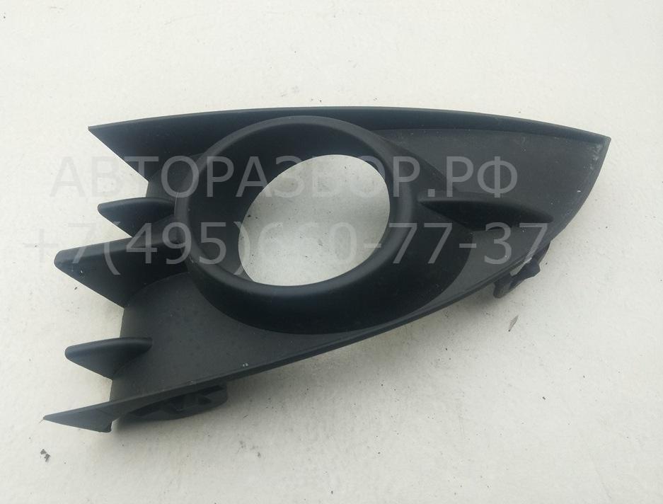 Рамка противотуманной фары левой