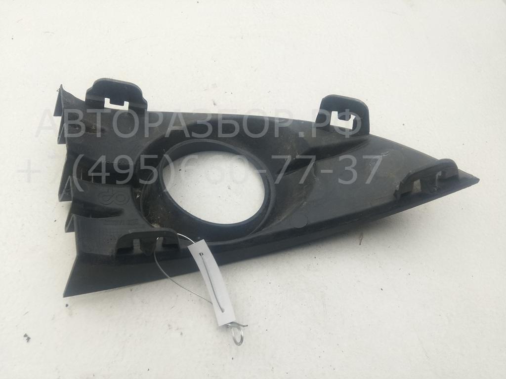 Рамка противотуманной фары левой
